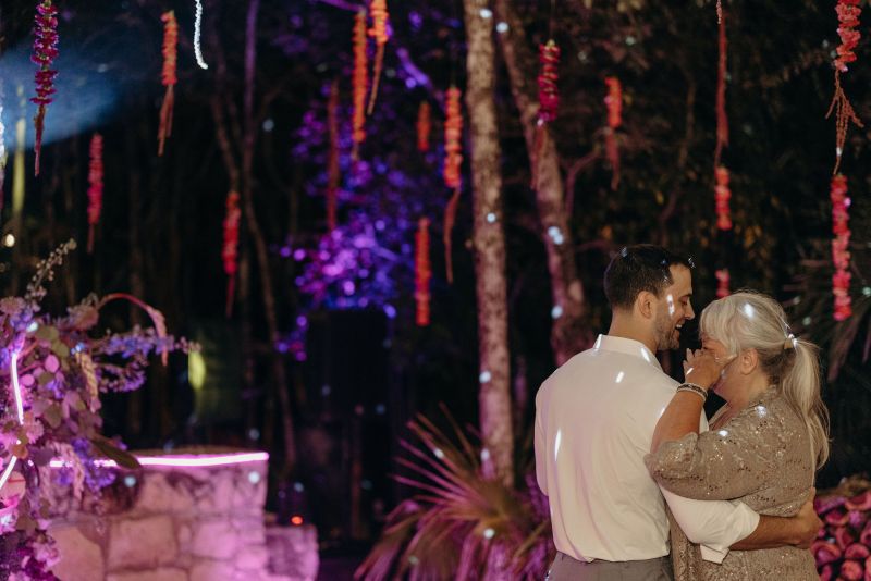 ColorfulModernjungleweddingCT-1079